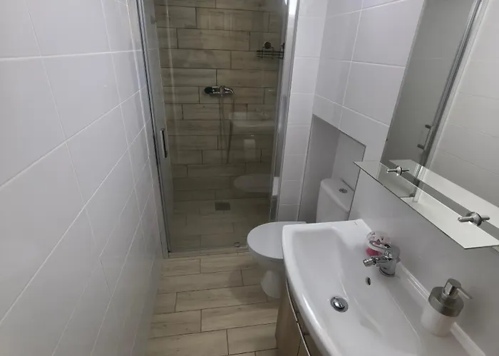 Gejza Prasnikirtvány